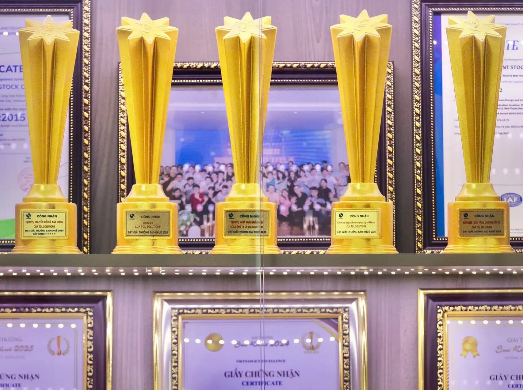 Đồng hành trong sứ mệnh nâng cao giá trị của con người Việt Nam.