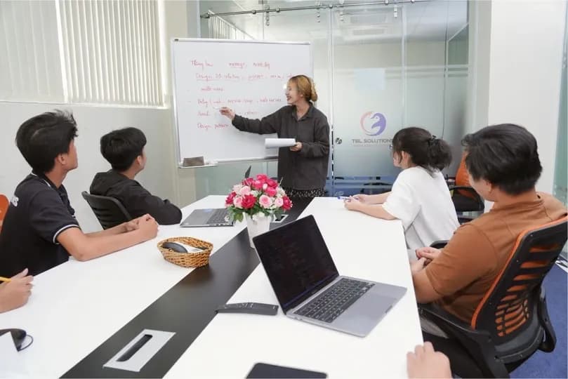 INTERNSHIP PROGRAM 'BE A PENGUIN'